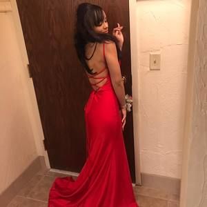 Meet your Posher, Nayeli